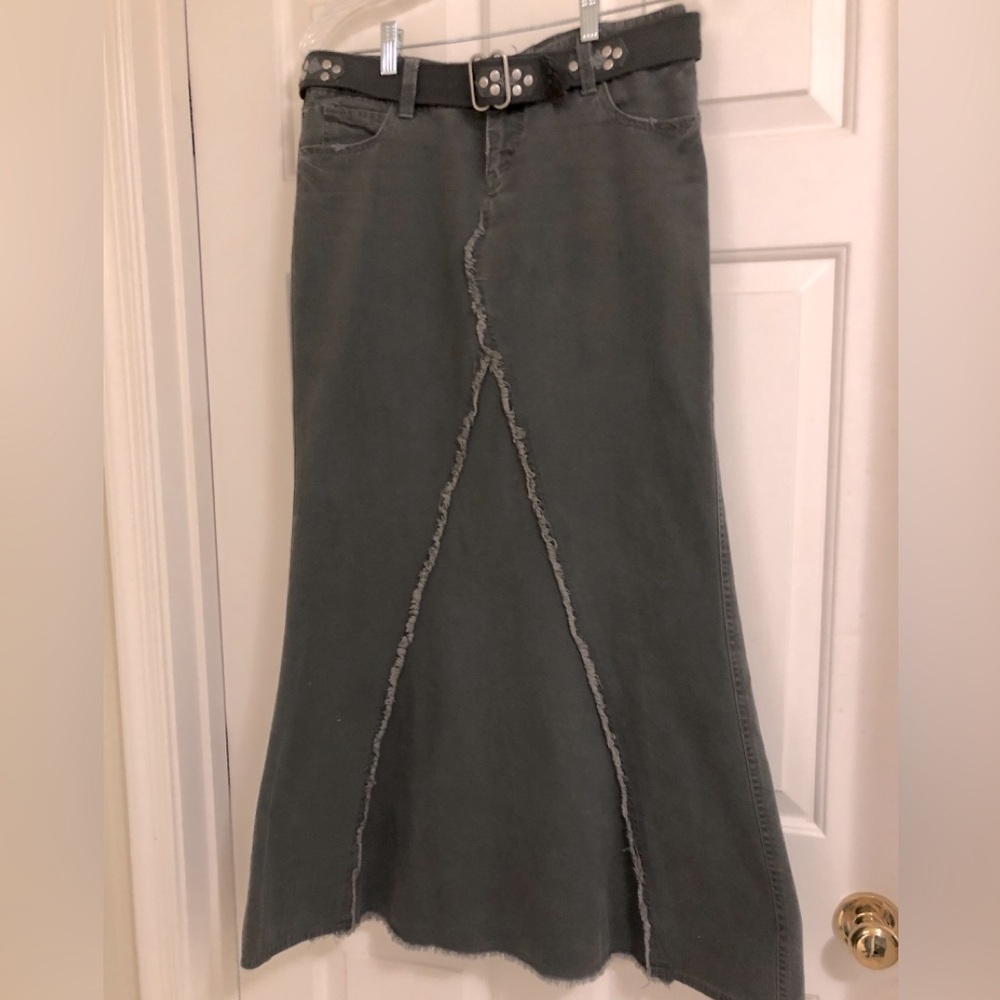 Anthropologie, Nori army green lightly distressed maxi skirt size 3